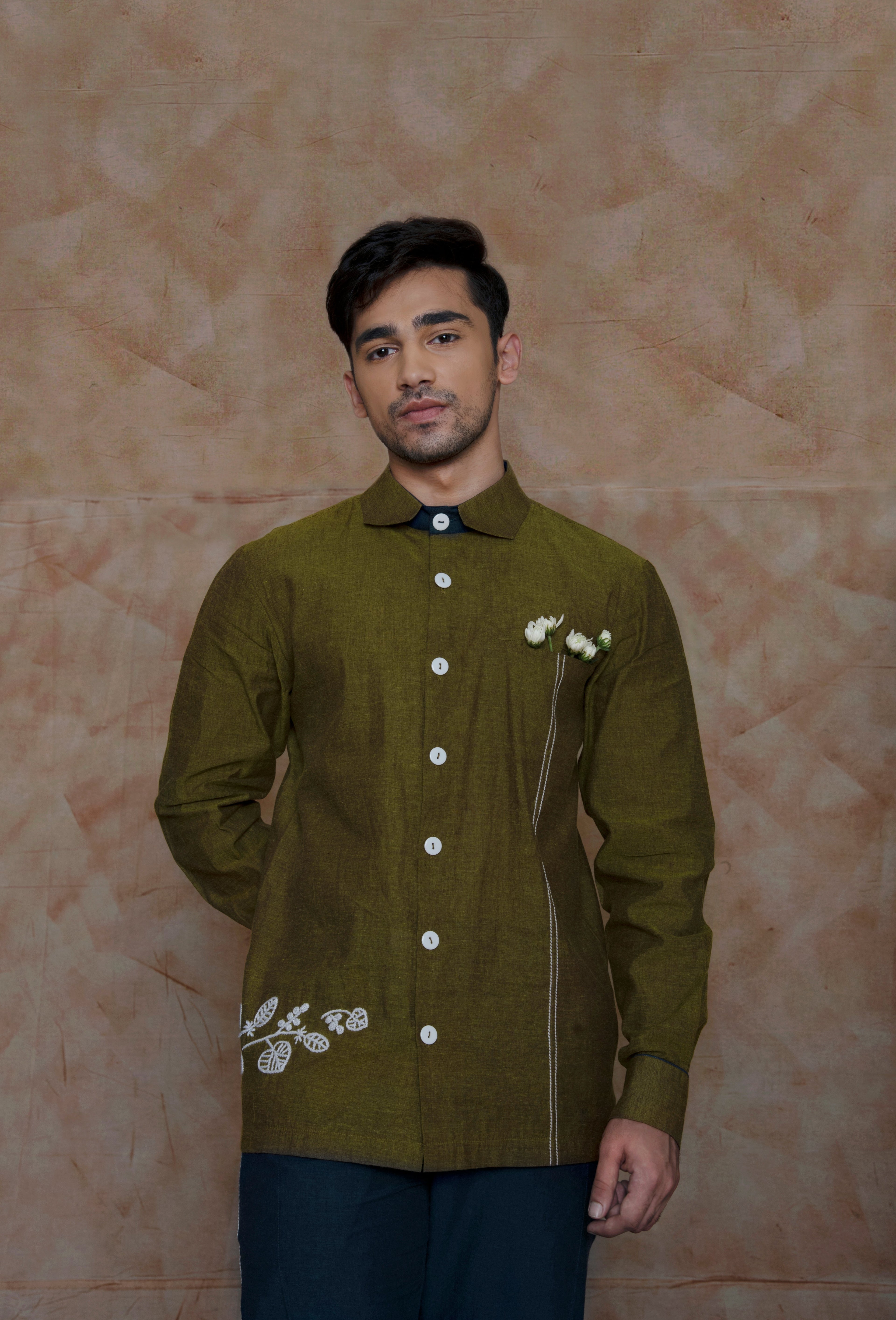 Anushe Pirani Mens Cropped Collar Shirt