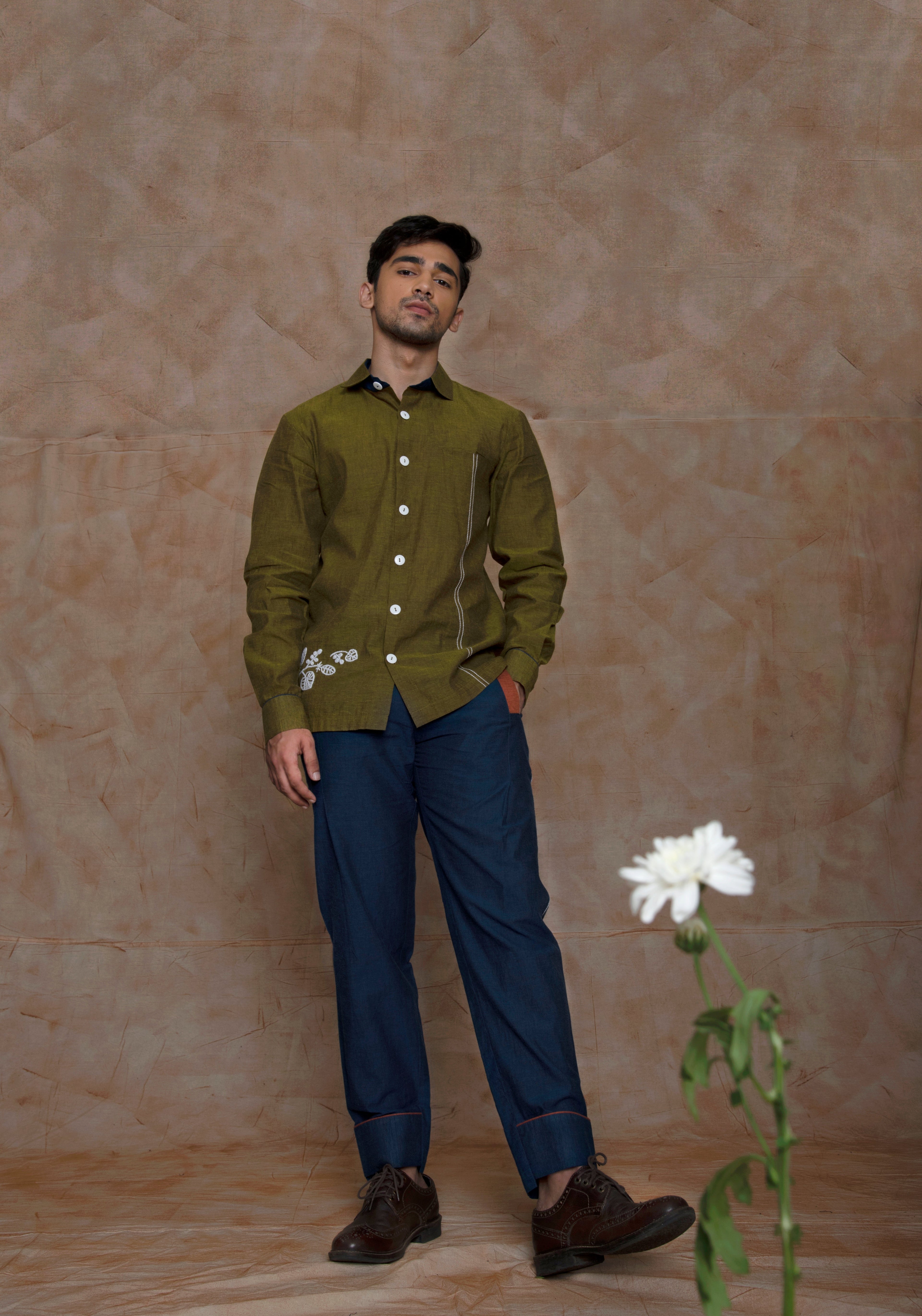 Anushe Pirani Mens Cropped Collar Shirt