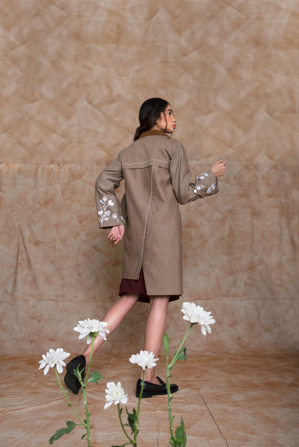 Anushe Pirani Women's High Low Hem Trench