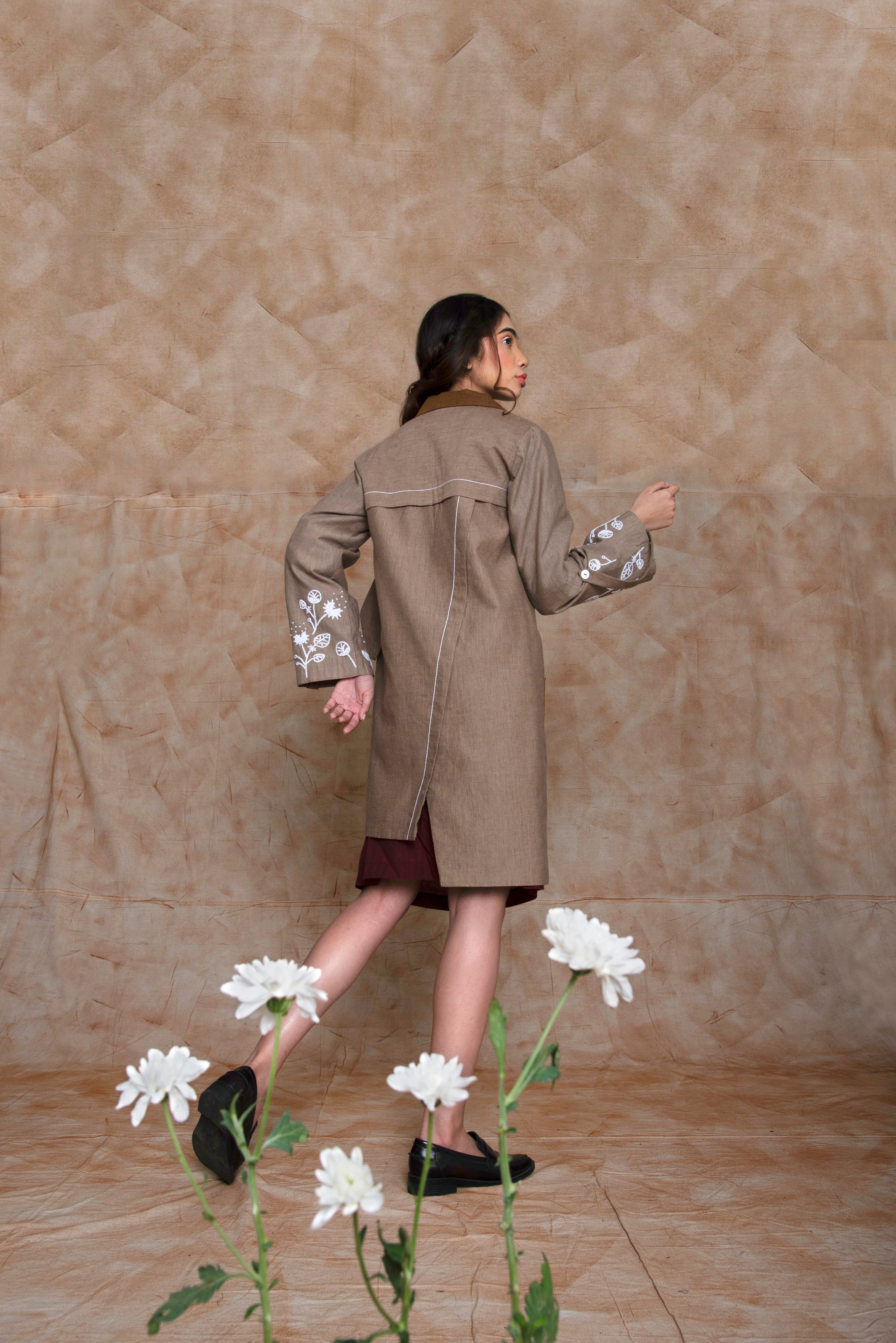 Anushe Pirani Women's High Low Hem Trench