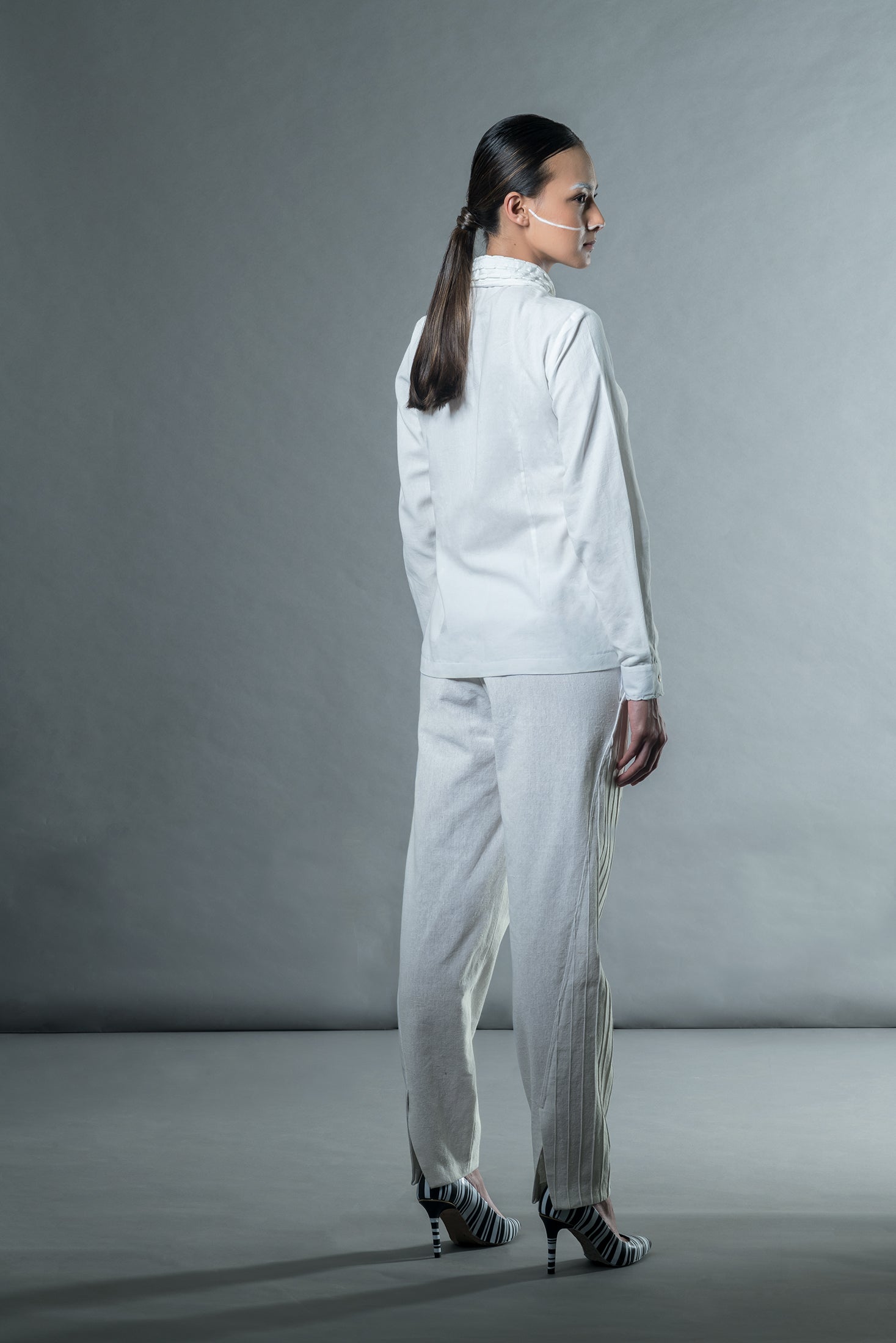 Anushe Pirani Women's Pants With Pin Tucks