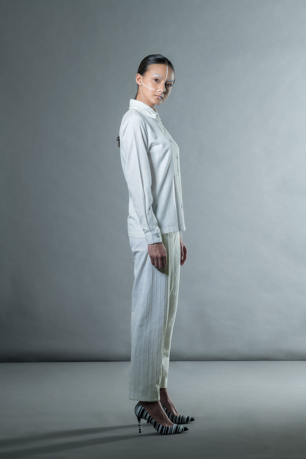 Anushe Pirani Women's Shirt With Shell Tucks Collar