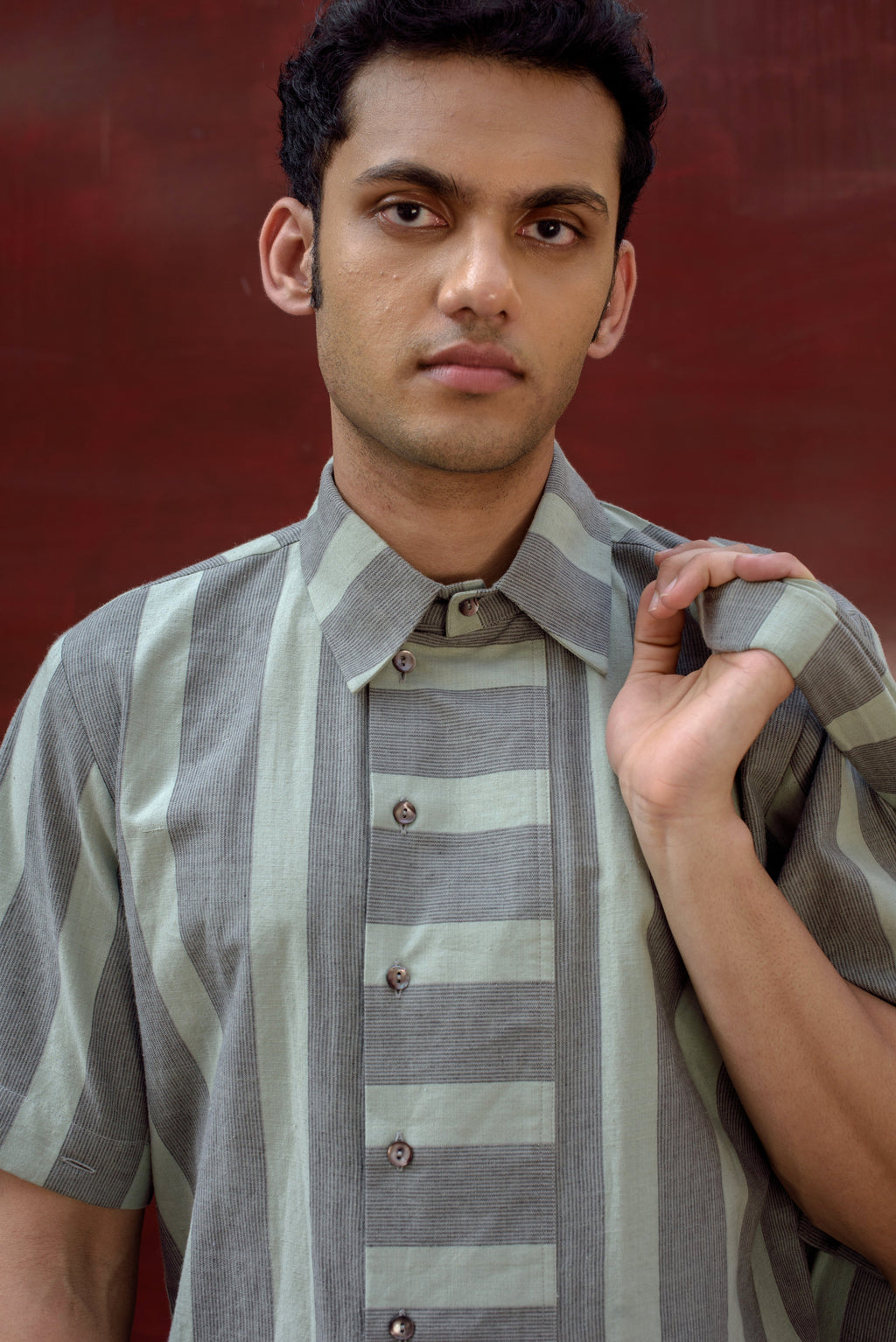 Anushe Pirani Mens Detachable Sleeve Shirt