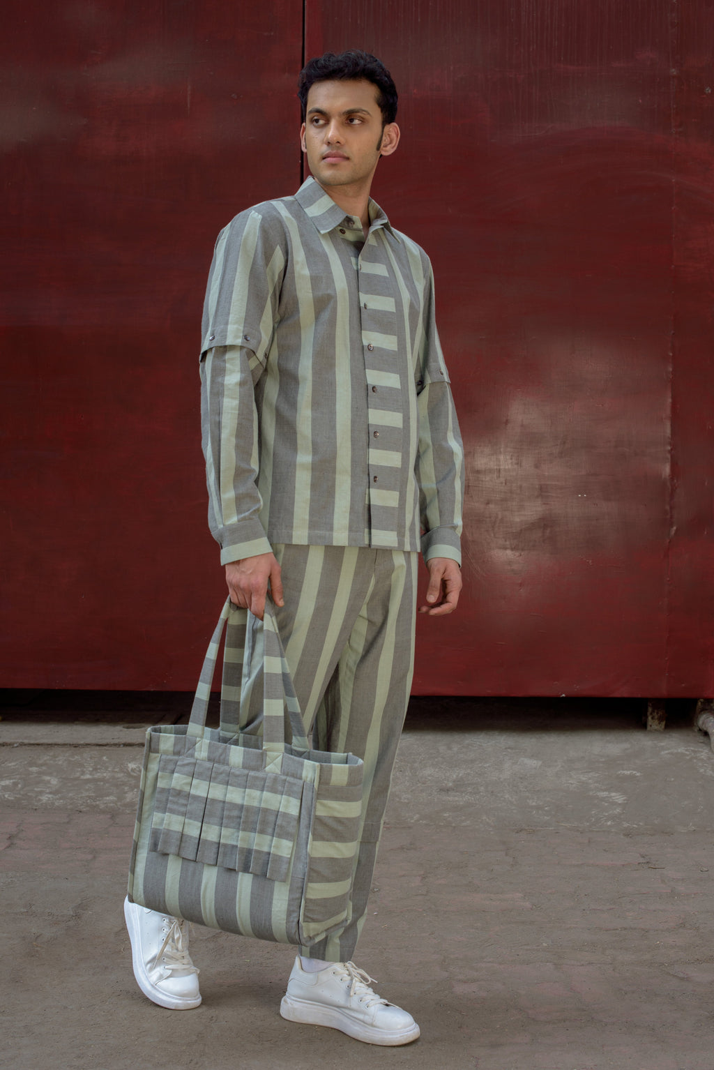 Anushe Pirani Mens Detachable Sleeve Shirt